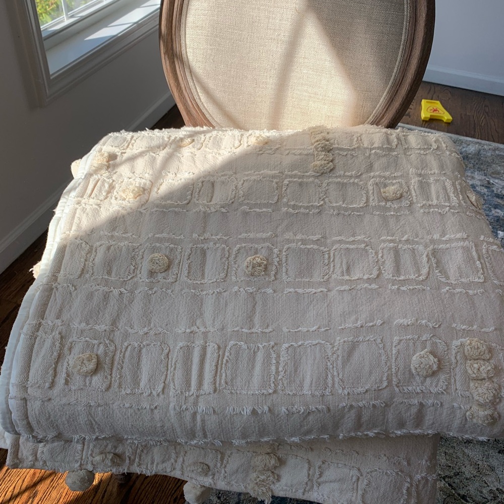 New Anthropologie Pommed Kimbra Quilt sz Queen - Picture 4 of 5